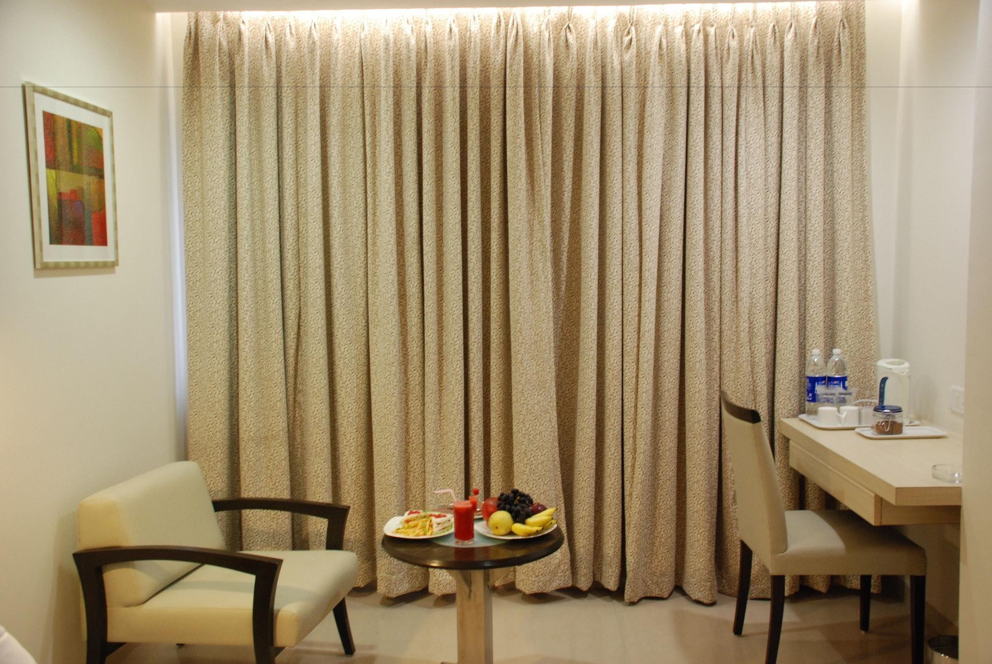 The Oriental Residency Hotel Mumbai Ngoại thất bức ảnh