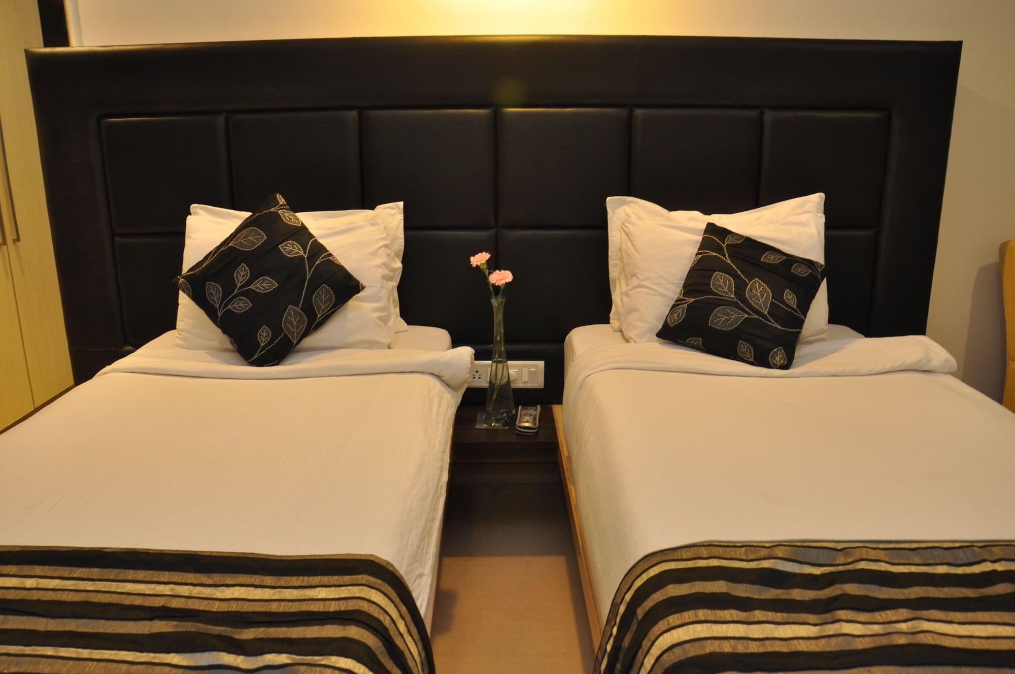 The Oriental Residency Hotel Mumbai Ngoại thất bức ảnh