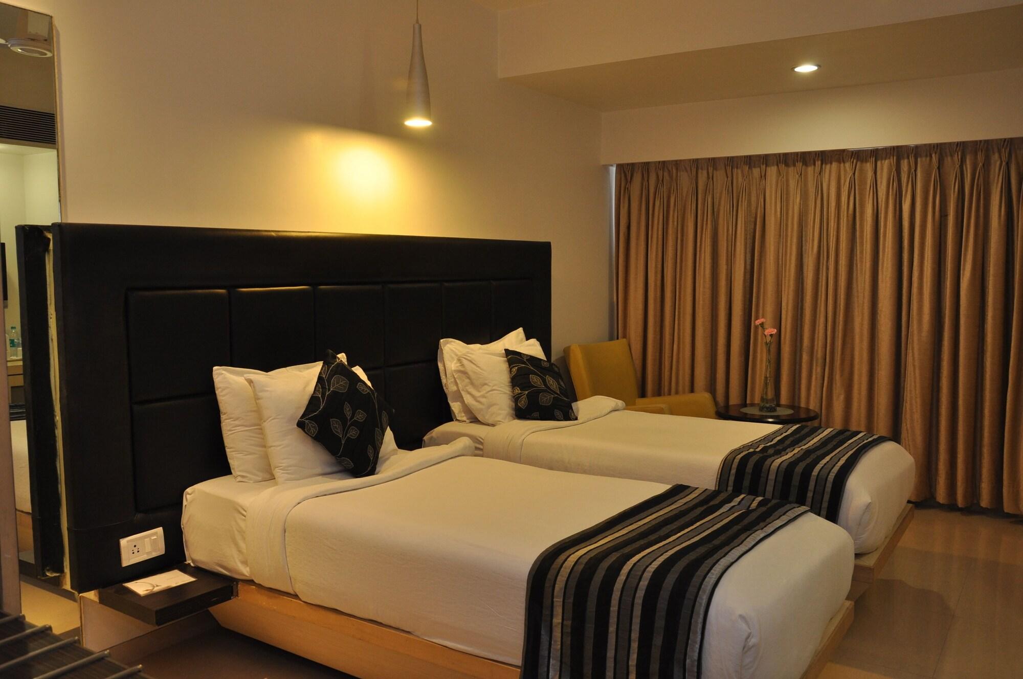 The Oriental Residency Hotel Mumbai Ngoại thất bức ảnh