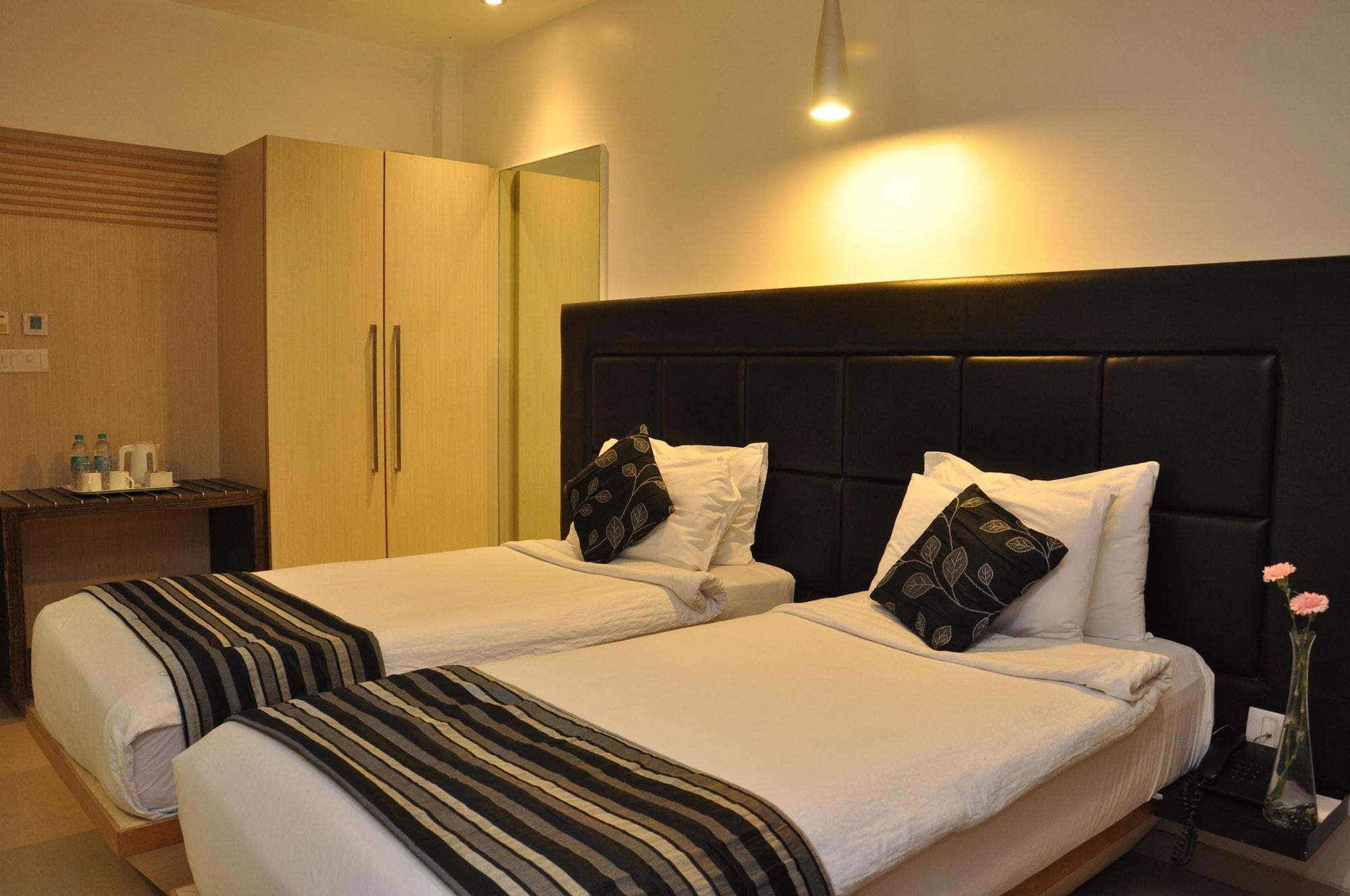 The Oriental Residency Hotel Mumbai Ngoại thất bức ảnh