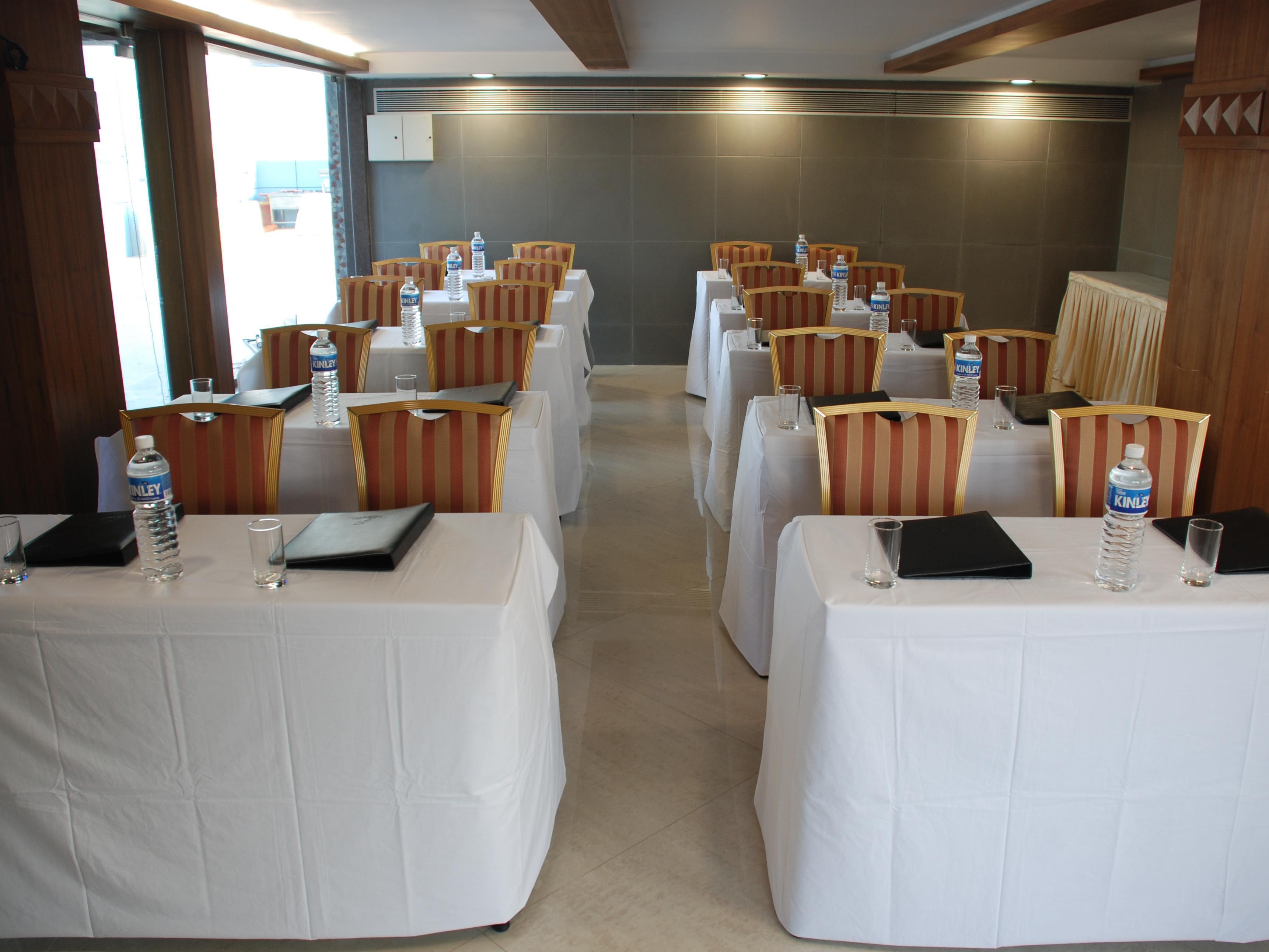 The Oriental Residency Hotel Mumbai Ngoại thất bức ảnh