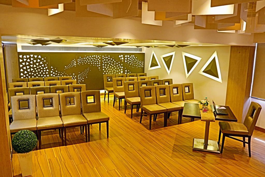 The Oriental Residency Hotel Mumbai Ngoại thất bức ảnh