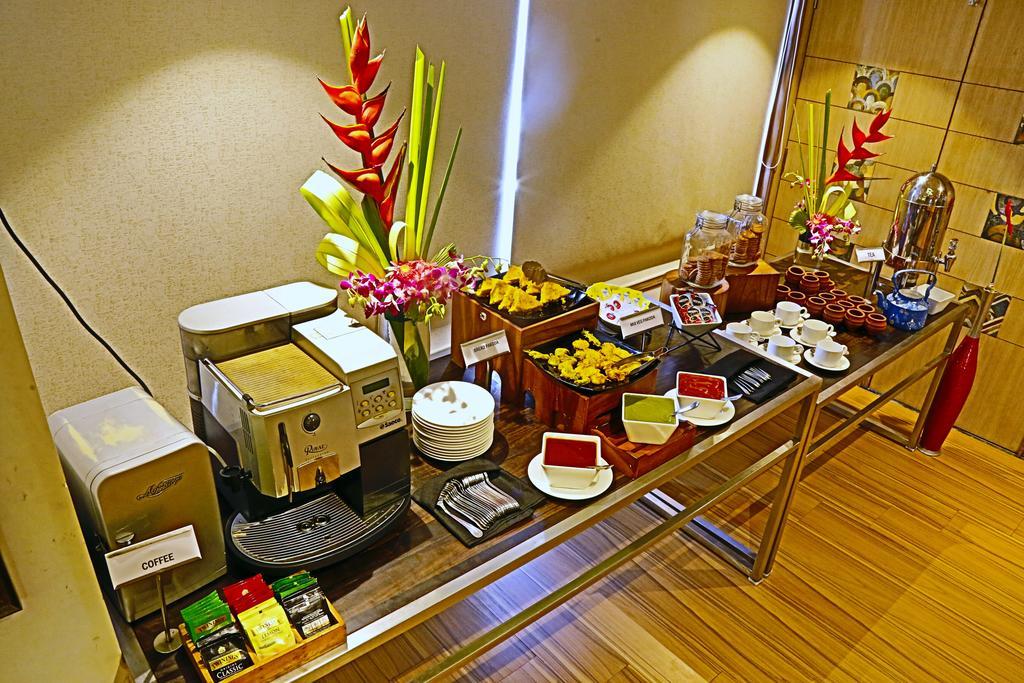 The Oriental Residency Hotel Mumbai Ngoại thất bức ảnh