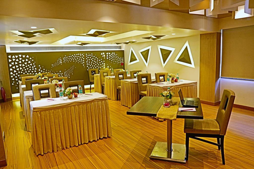 The Oriental Residency Hotel Mumbai Ngoại thất bức ảnh