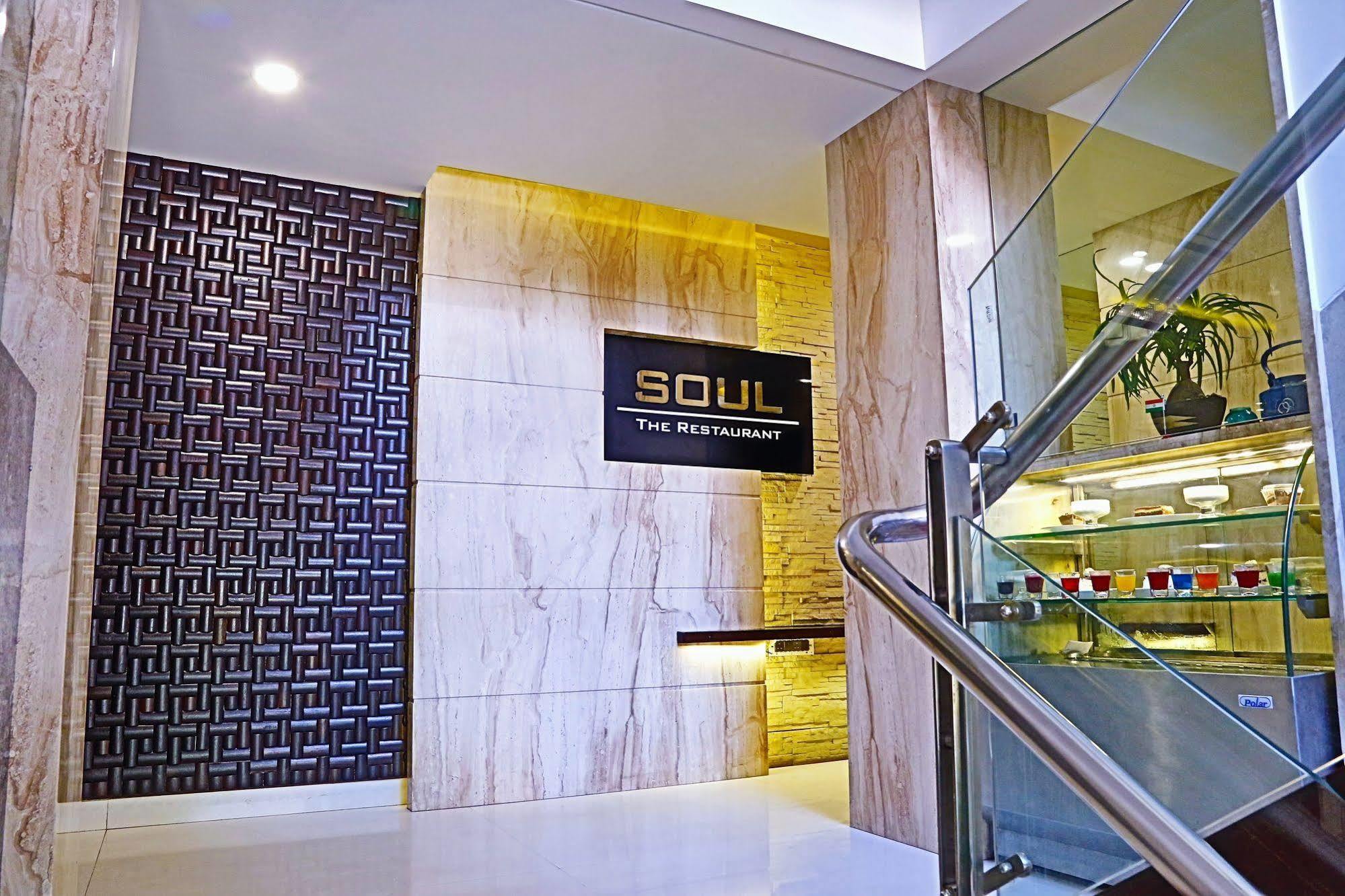 The Oriental Residency Hotel Mumbai Ngoại thất bức ảnh