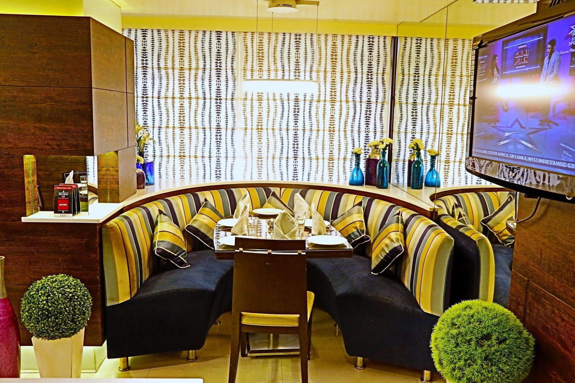 The Oriental Residency Hotel Mumbai Ngoại thất bức ảnh